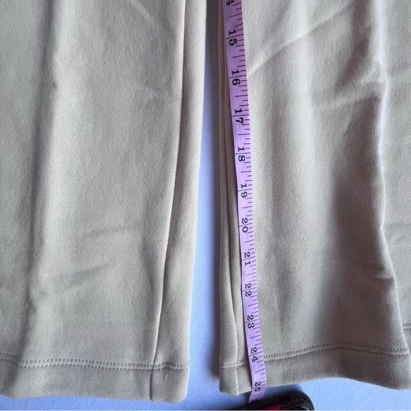 Jordan Women’s Beige Cargo Sweatpants – Size L (NWT) - Picture 5 of 9